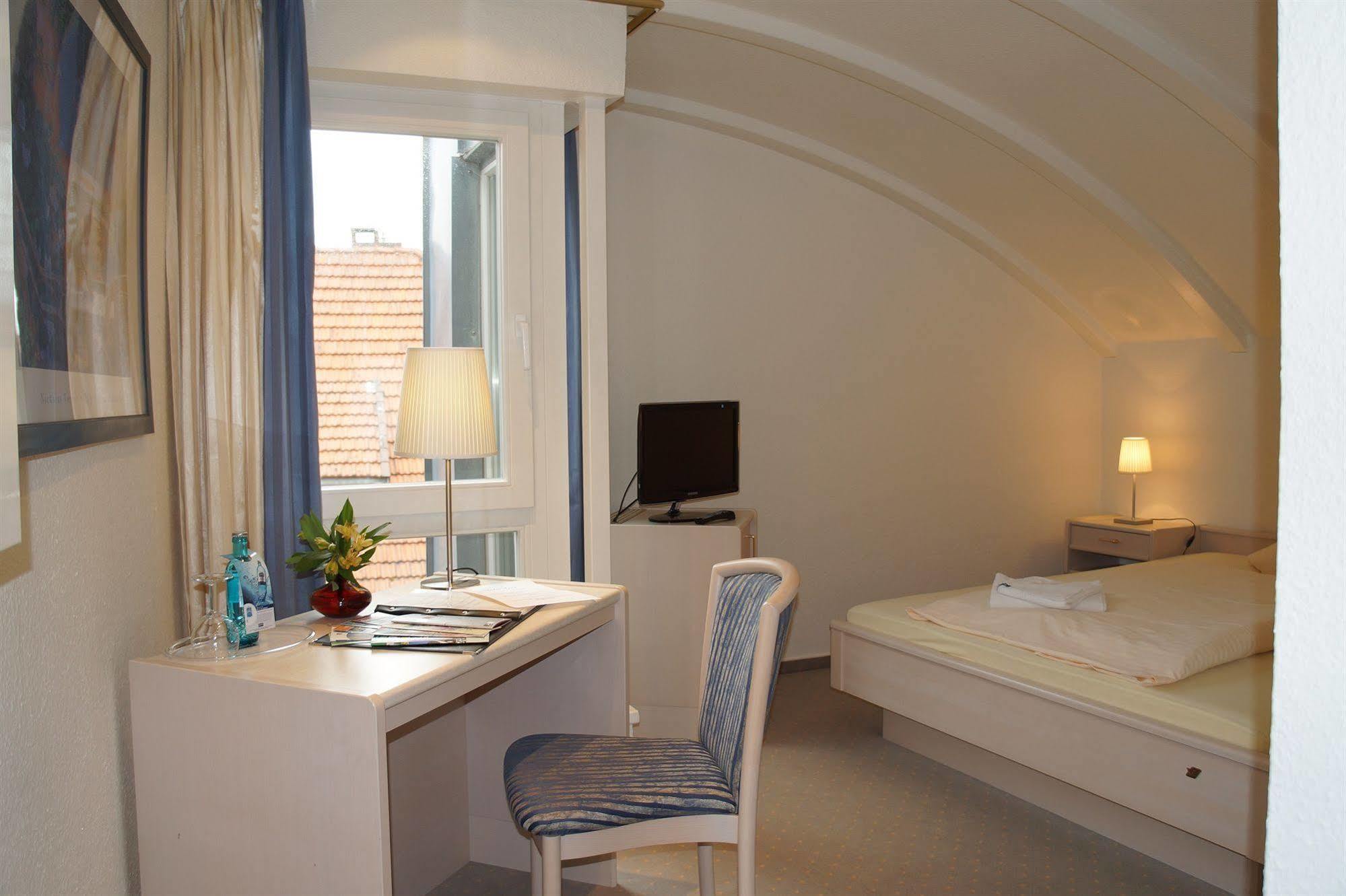 Hotel Busch เวสเตอร์ชเตเดอ ภายนอก รูปภาพ