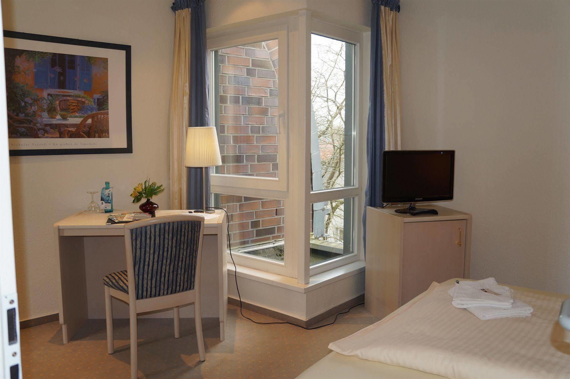 Hotel Busch เวสเตอร์ชเตเดอ ภายนอก รูปภาพ